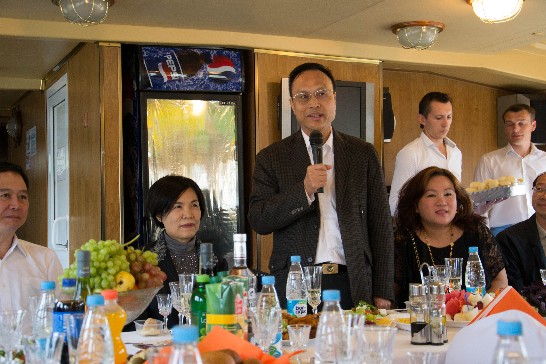 Представитель Тайваня в России го-н Антонио Чень произнёс речь и поздравил всех тайваньских соотечественников с наступающим праздником.